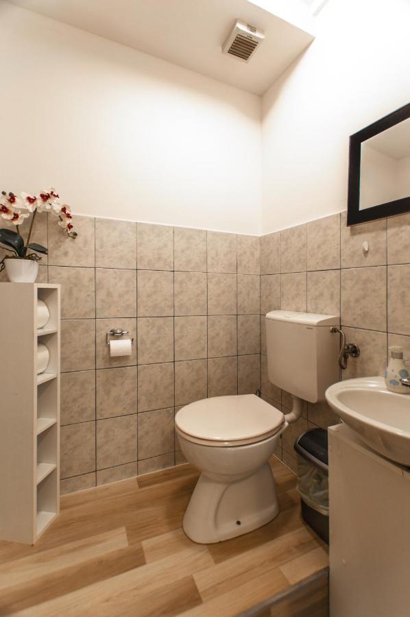 Apartments Julia بوينج المظهر الخارجي الصورة