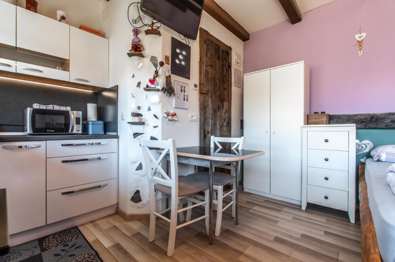 Apartments Julia بوينج المظهر الخارجي الصورة
